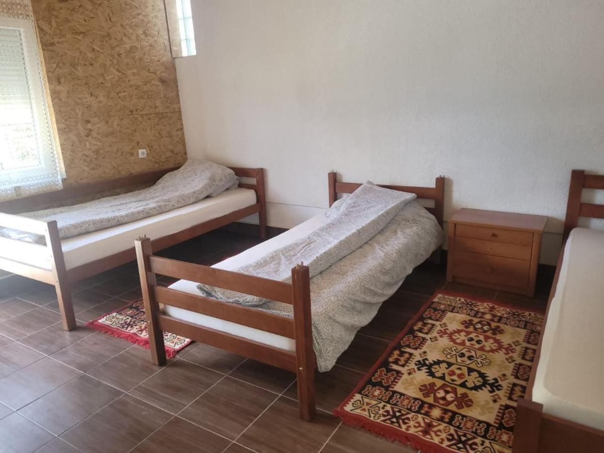 Vuthaj Lola Guest House מראה חיצוני תמונה