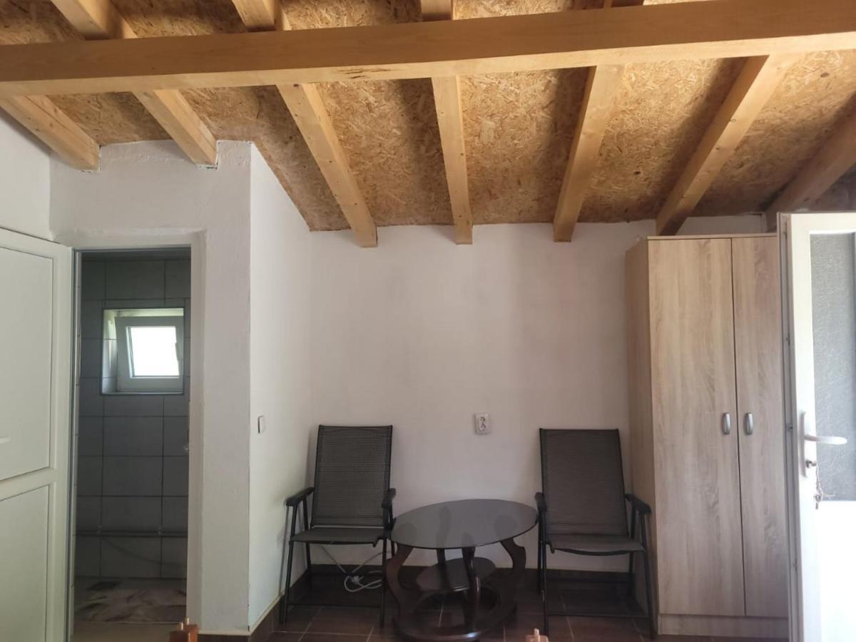 Vuthaj Lola Guest House מראה חיצוני תמונה