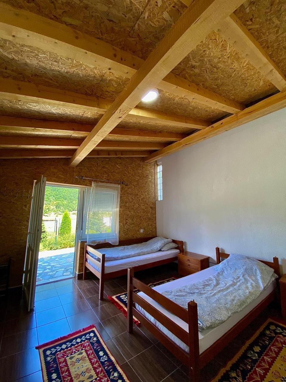 Vuthaj Lola Guest House מראה חיצוני תמונה